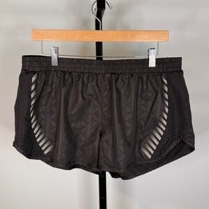 NWT Helly Hansen Women's Athletic Pace Shorts - Size XL